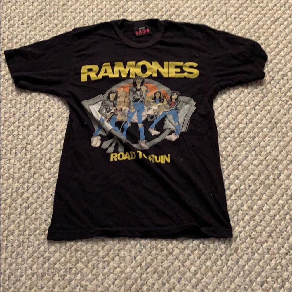 Ramones tee